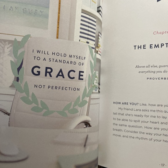 NEW! Grace, Not Perfection : Embracing Simplicity, Celebrating Joy;‎ Emily Ley - Picture 10 of 12